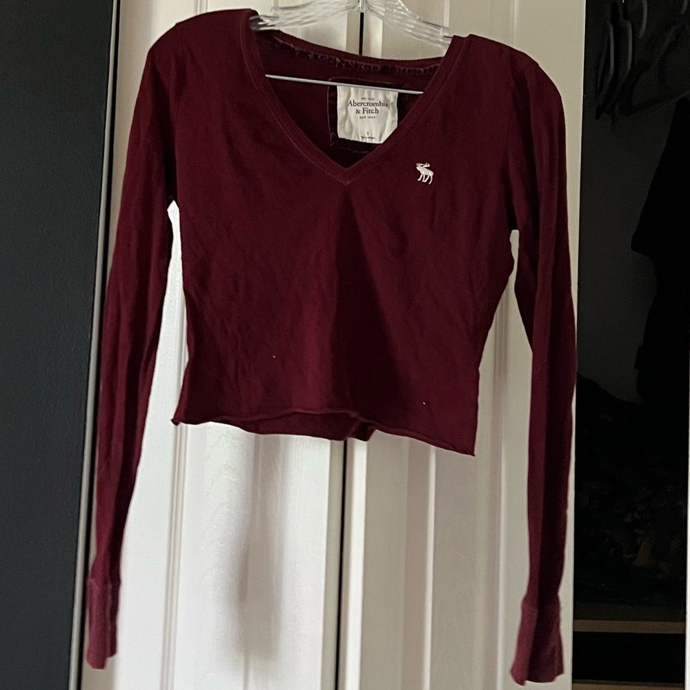 5 for $50 Vintage DEADSTOCK Abercrombie Moose Bergundy Cropped Long Sleeve